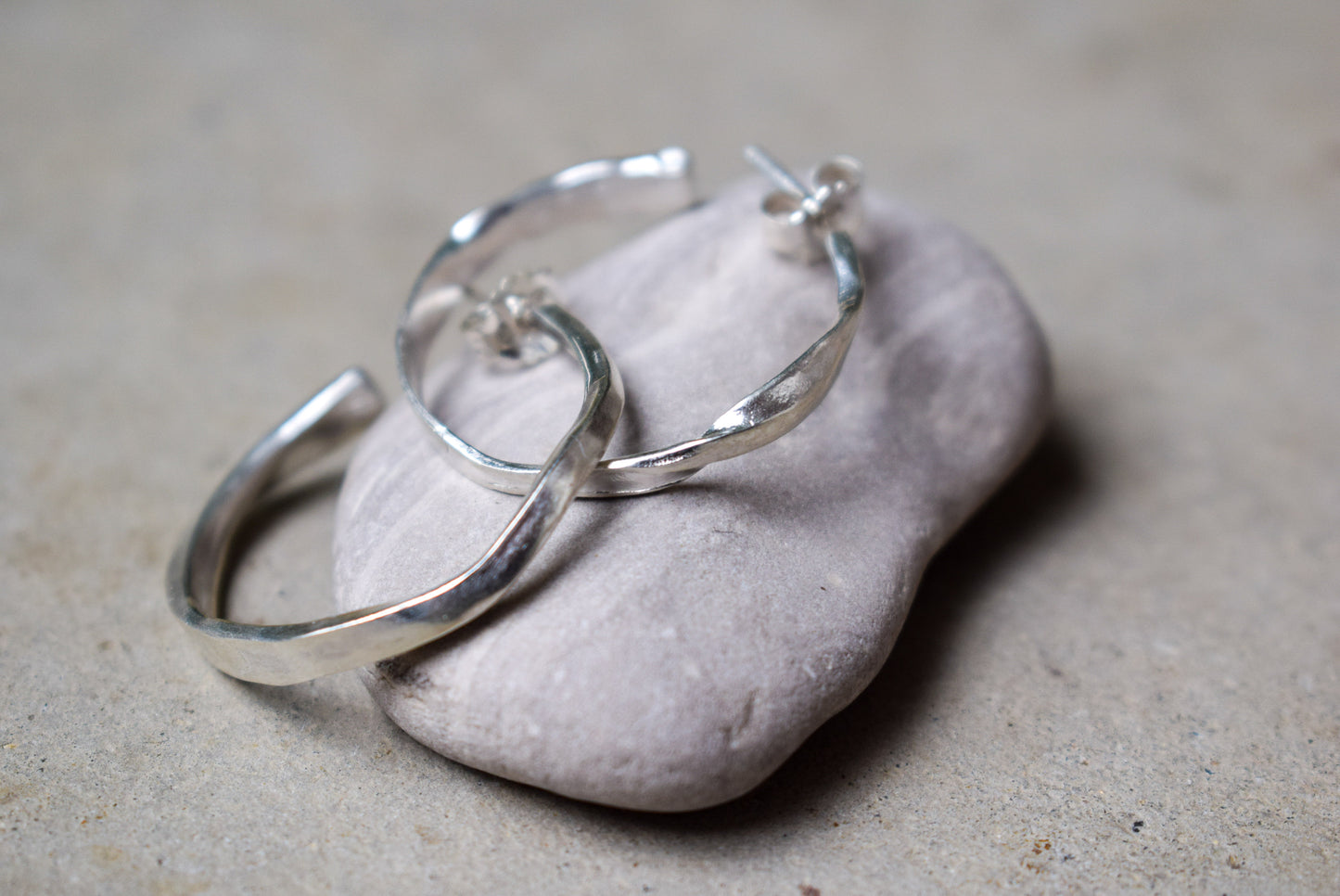 Hammered hoops